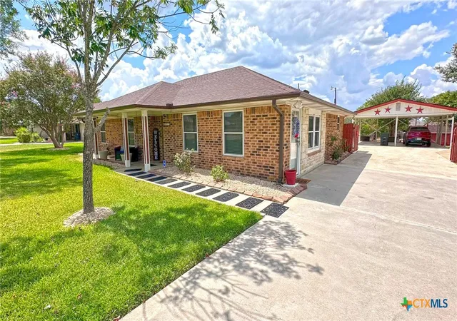 Photo 2 of Single family home for sale at 6511 Rein Dr, Killeen, TX 76542 | MLS# 624445 | Listing updated on 2026-09-07