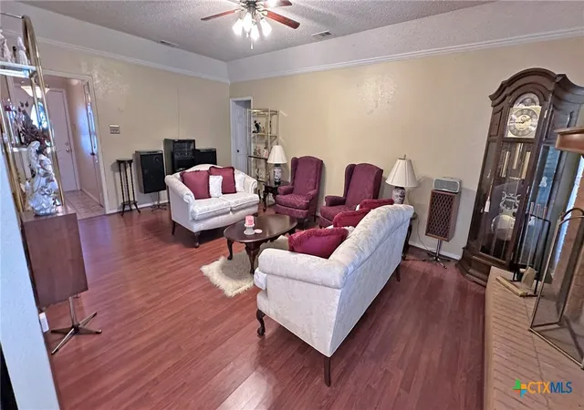 Photo 3 of Single family home for sale at 6511 Rein Dr, Killeen, TX 76542 | MLS# 624445 | Listing updated on 2026-09-07