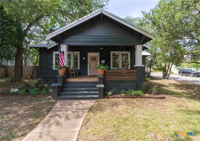 Photo 1 of Sale Pending at 902 W Hopkins St, San Marcos, TX 78666 | MLS# 624688 | Listing updated on 2026-09-22
