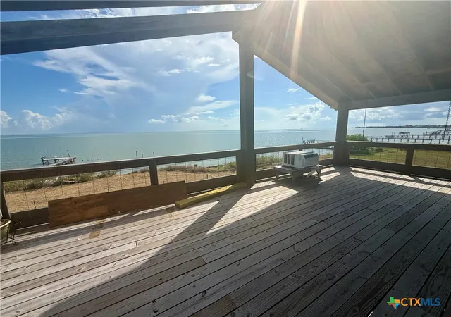 Photo 4 of Single family home for sale at 9 Lee St, Port Lavaca, TX 77979 | MLS# 624721 | Listing updated on 2026-09-08