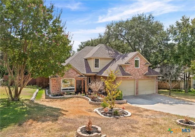 Photo 2 of Single family home for sale at 413 Hallmark Cir, Belton, TX 76513 | MLS# 621047 | Listing updated on 2026-09-09