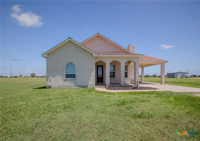Single family home for sale at 394 Sunrise Bay Dr, Port Lavaca, TX 77979 | MLS# 624364