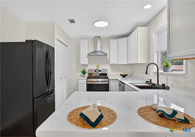 Photo 4 of Single family home for sale at 1007 Illinois Ave, Killeen, TX 76541 | MLS# 624711 | Listing updated on 2026-09-09