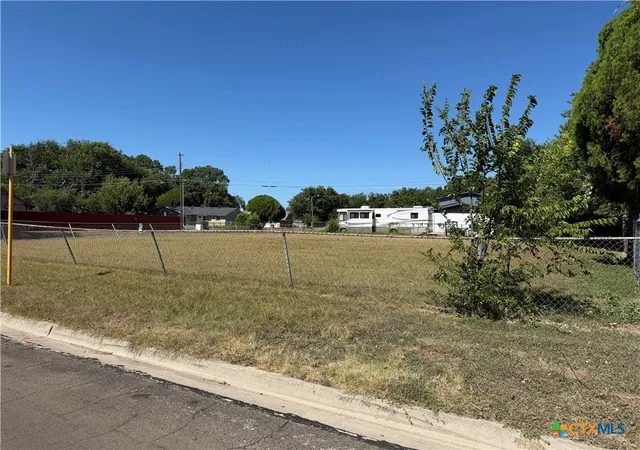Photo 3 of Land for sale at 1327 Rose Ave, Killeen, TX 76543 | MLS# 624798 | Listing updated on 2026-09-09