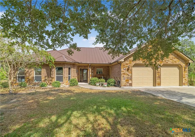 Photo 1 of Single family home for sale at 72 Perdido Ct, Victoria, TX 77905 | MLS# 624715 | Listing updated on 2026-09-09