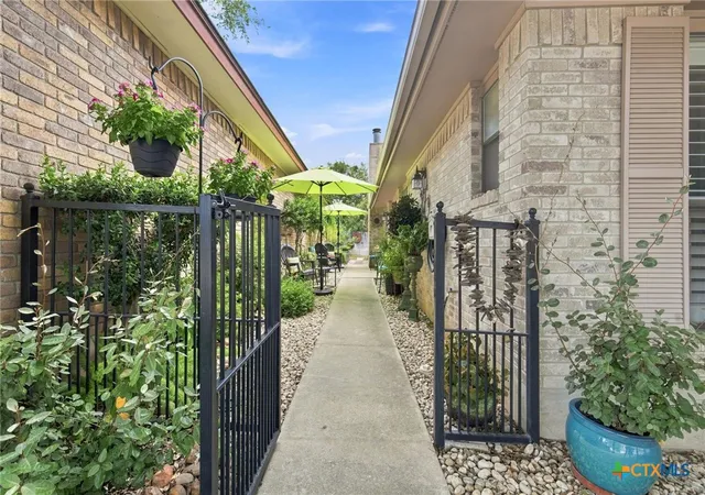 Photo 3 of Single family home for sale at 1217 Bluff Crk Cir, New Braunfels, TX 78130 | MLS# 624421 | Listing updated on 2026-09-09