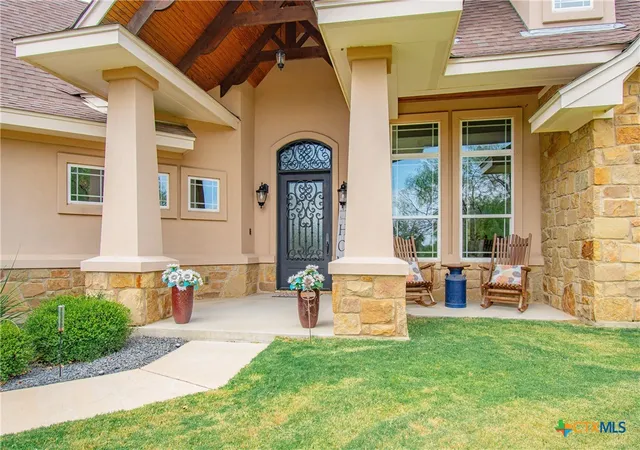 Photo 2 of Single family home for sale at 1160 Long Meadow Dr, Salado, TX 76571 | MLS# 624813 | Listing updated on 2026-09-14