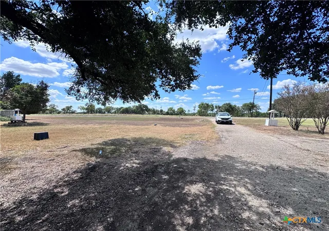 Photo 3 of Manufactured home for sale at 3527 Simmons Rd, Belton, TX 76513 | MLS# 624679 | Listing updated on 2026-09-15