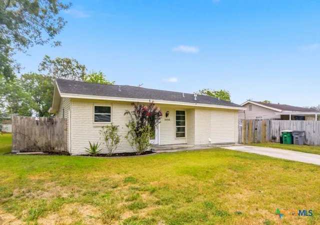 Photo 2 of Single family home for sale at 3003 Gayle St, Victoria, TX 77901 | MLS# 624863 | Listing updated on 2026-09-11
