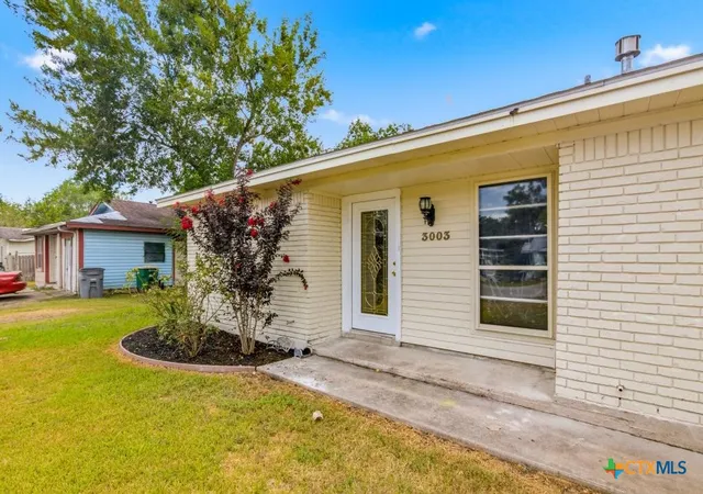 Photo 2 of Single family home for sale at 3003 Gayle St, Victoria, TX 77901 | MLS# 624863 | Listing updated on 2026-09-11