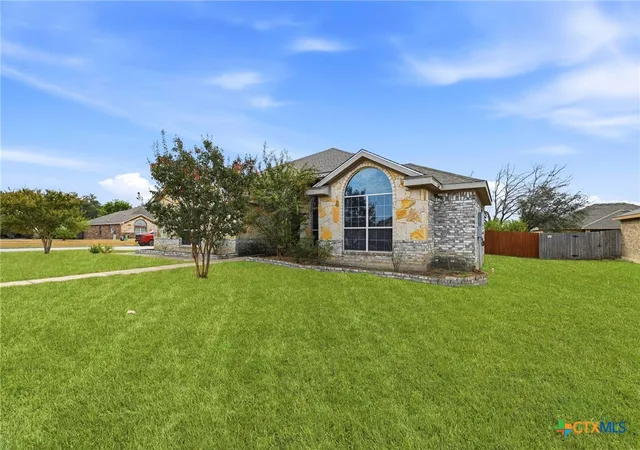 Photo 2 of Single family home for sale at 800 Cody James Dr, Killeen, TX 76542 | MLS# 624859 | Listing updated on 2026-09-10