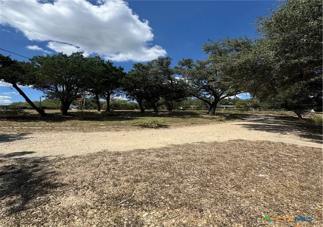 Photo 2 of Manufactured home for sale at 611 Flintstone Dr, Canyon Lake, TX 78133 | MLS# 624901 | Listing updated on 2026-09-10