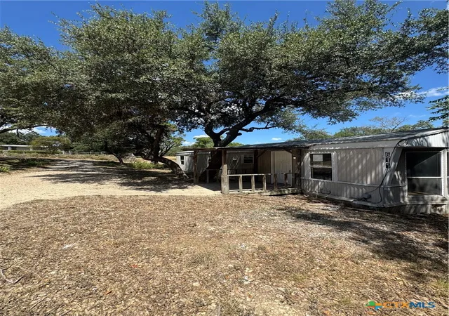 Photo 2 of Manufactured home for sale at 611 Flintstone Dr, Canyon Lake, TX 78133 | MLS# 624901 | Listing updated on 2026-09-10