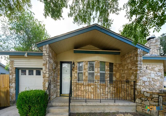 Photo 2 of Single family home for sale at 2602 Live Oak Dr, Copperas Cove, TX 76522 | MLS# 624564 | Listing updated on 2026-09-10