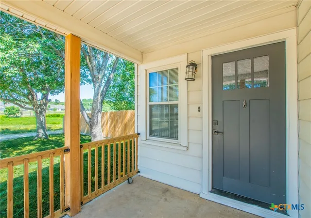 Photo 2 of Single family home for sale at 814 E Young Ave, Temple, TX 76501 | MLS# 624876 | Listing updated on 2026-09-10