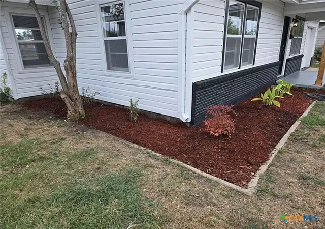 Photo 2 of Single family home for sale at 1810 S 49th Street, Temple, TX 76504 | MLS# 624926 | Listing updated on 2026-09-25