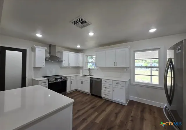 Photo 4 of Single family home for sale at 1810 S 49th Street, Temple, TX 76504 | MLS# 624926 | Listing updated on 2026-09-25