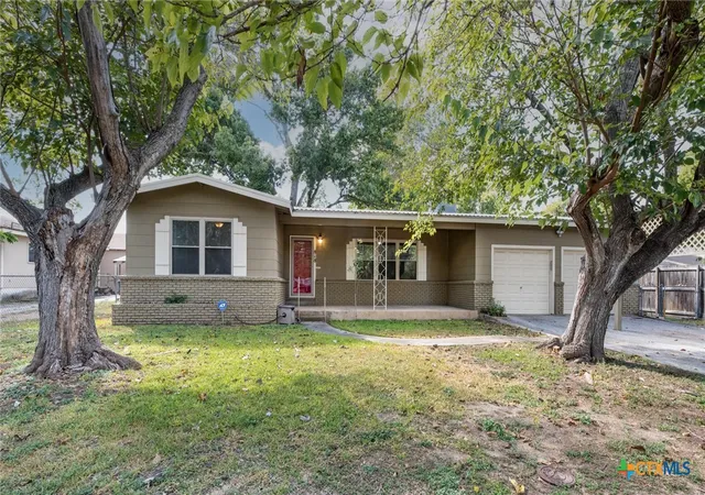 Photo 1 of Single family home for sale at 818 Mary Blvd, New Braunfels, TX 78130 | MLS# 624793 | Listing updated on 2026-09-15