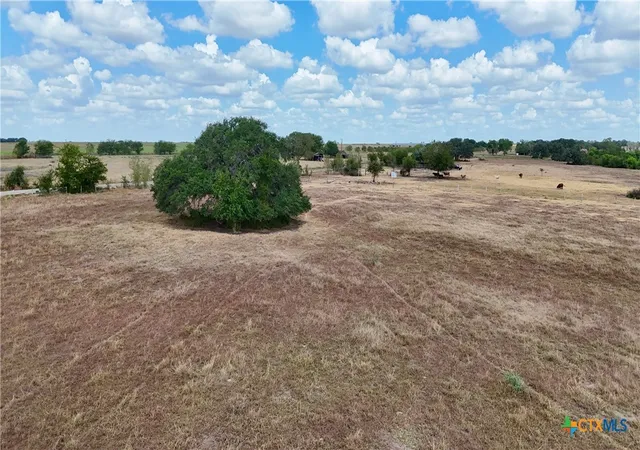 Land for sale at Tract 2 County Rd 366, Shiner, TX 77984 | MLS# 624940