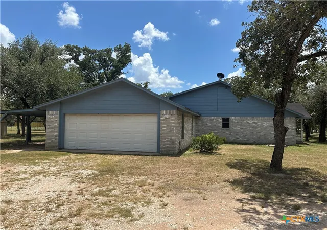 Photo 3 of Single family home for sale at 129 S Mcadams Rd, Goliad, TX 77963 | MLS# 624375 | Listing updated on 2026-09-10