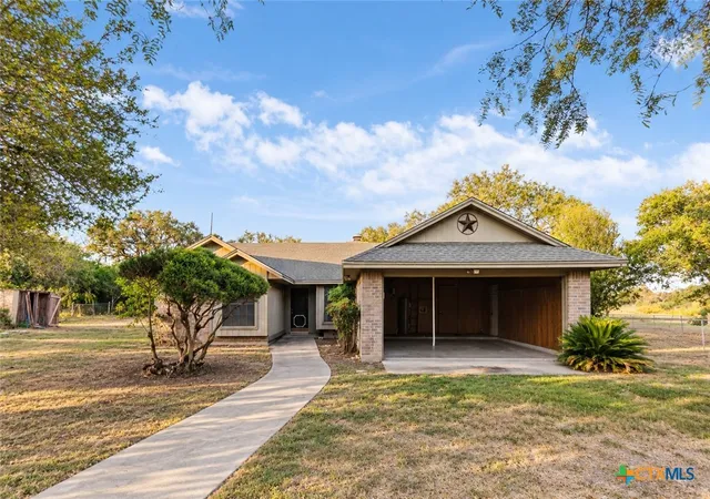 Photo 1 of Single family home for sale at 169 Fm 236, Cuero, TX 77954 | MLS# 623416 | Listing updated on 2026-09-10