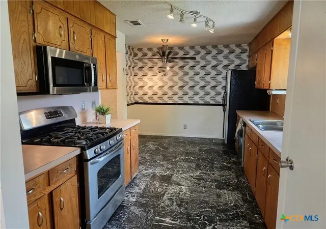 Photo 4 of Single family home for sale at 3309 Tallwood Dr, Killeen, TX 76549 | MLS# 624953 | Listing updated on 2026-09-10