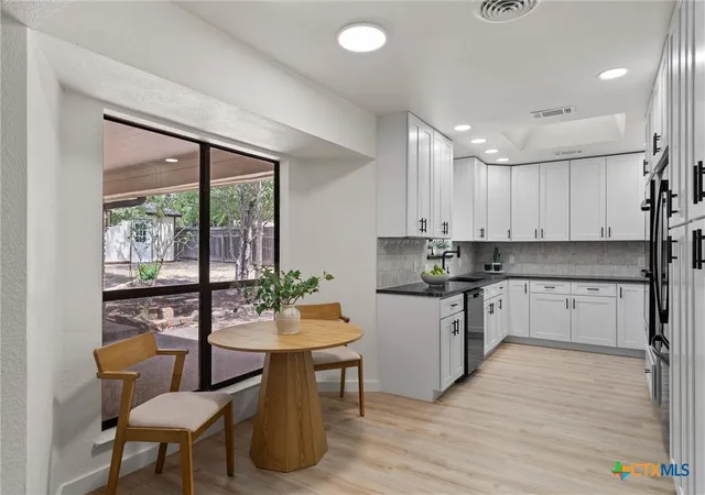 Photo 3 of Single family home for sale at 703 Parkway St, Georgetown, TX 78628 | MLS# 624962 | Listing updated on 2026-09-23