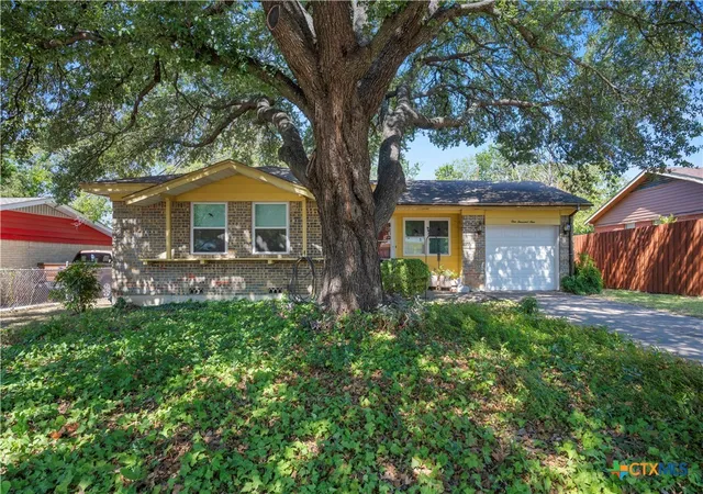 Photo 1 of Single family home for sale at 1009 Cedar Dr, Killeen, TX 76543 | MLS# 624957 | Listing updated on 2026-09-11
