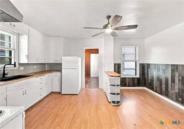 Photo 3 of Single family home for sale at 312 S Wilson Ave, Giddings, TX 78942 | MLS# 624969 | Listing updated on 2026-09-10