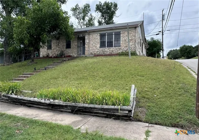 Photo 3 of Single family home for sale at 1002 S 27th Street, Copperas Cove, TX 76522 | MLS# 624998 | Listing updated on 2026-09-15