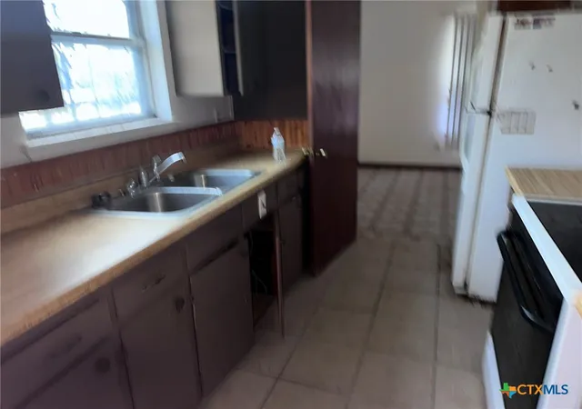 Photo 4 of Single family home for sale at 1002 S 27th Street, Copperas Cove, TX 76522 | MLS# 624998 | Listing updated on 2026-09-15