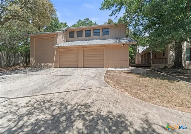 Photo 3 of Single family home for sale at 2500 Rolling Oaks, San Marcos, TX 78666 | MLS# 623025 | Listing updated on 2026-09-11