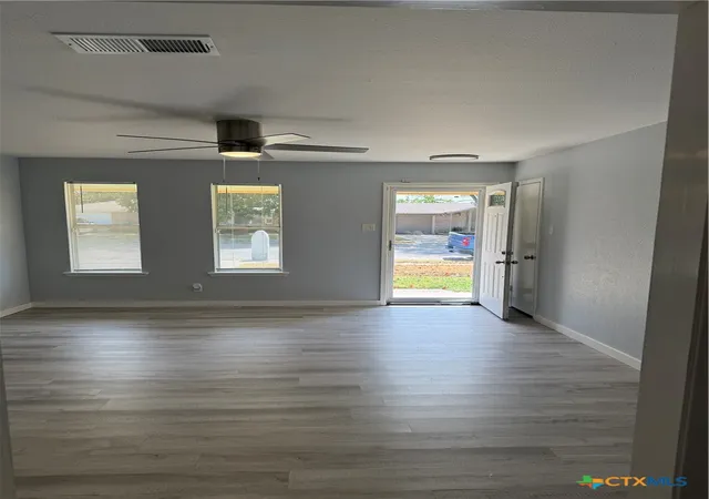 Photo 3 of Single family home for sale at 1409 Flynn St, Killeen, TX 76543 | MLS# 624788 | Listing updated on 2026-09-14