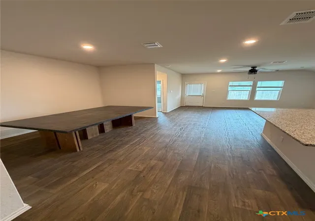 Photo 4 of Single family home for sale at 384 Trent Dr, New Braunfels, TX 78130 | MLS# 624748 | Listing updated on 2026-09-15