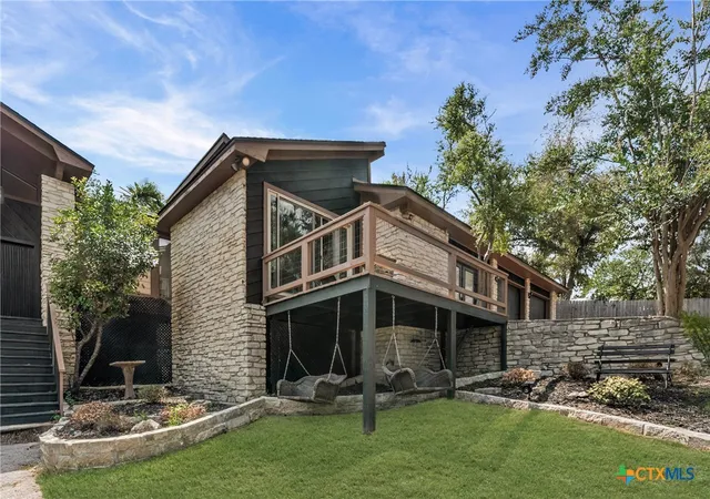 Photo 3 of Single family home for sale at 2800 Pecan Valley Dr, Temple, TX 76502 | MLS# 624372 | Listing updated on 2026-09-13