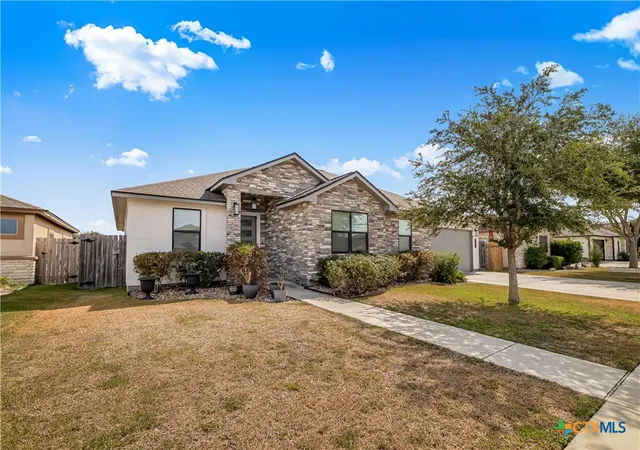 Photo 1 of Single family home for sale at 106 Montalcino Ct, Victoria, TX 77904 | MLS# 625018 | Listing updated on 2026-09-11