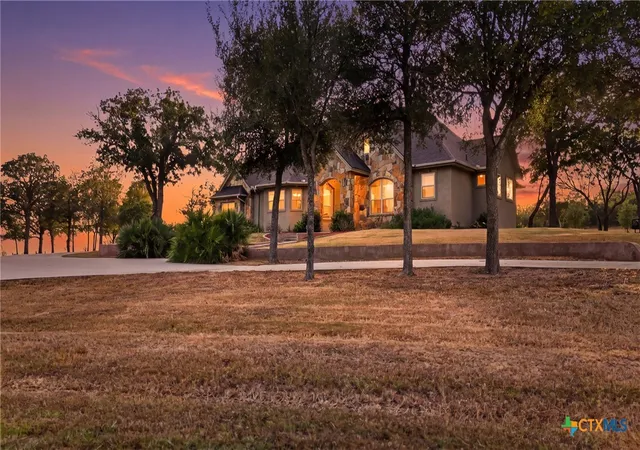 Photo 1 of Single family home for sale at 432 Creekwood Dr, Gonzales, TX 78629 | MLS# 624942 | Listing updated on 2026-09-16