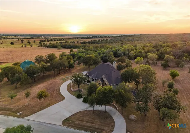 Photo 2 of Single family home for sale at 432 Creekwood Dr, Gonzales, TX 78629 | MLS# 624942 | Listing updated on 2026-09-16