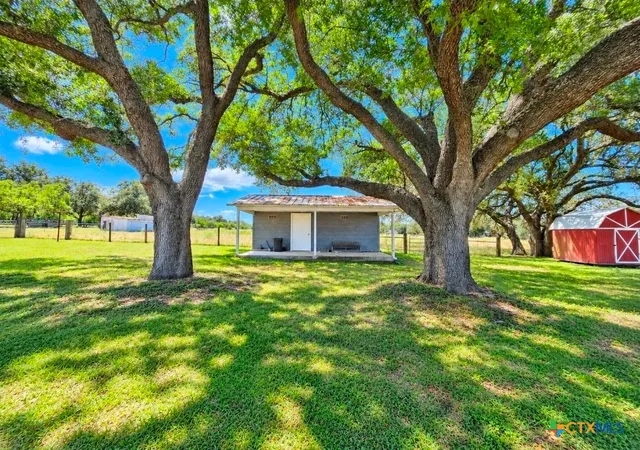 Photo 13 of Single family home for sale at 706 N San Patricio St, Goliad, TX 77963 | MLS# 623428 | Listing updated on 2026-09-11