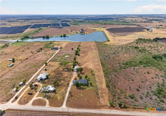 Photo 3 of Single family home for sale at 5048 Shaw Rd, Temple, TX 76501 | MLS# 624948 | Listing updated on 2026-09-11