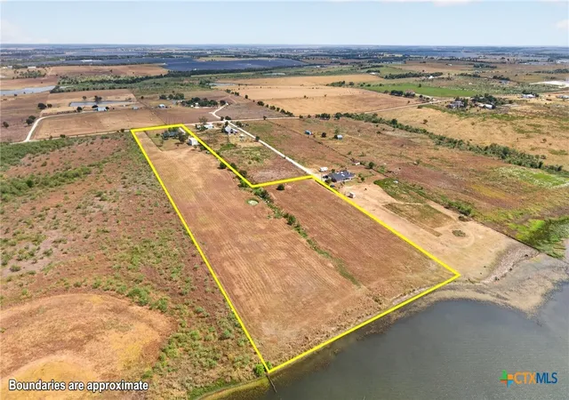 Photo 3 of Single family home for sale at 5048 Shaw Rd, Temple, TX 76501 | MLS# 624948 | Listing updated on 2026-09-11