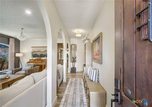 Photo 3 of Single family home for sale at 945 Queens Dr, New Braunfels, TX 78130 | MLS# 624751 | Listing updated on 2026-09-11