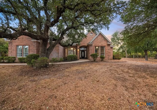 Photo 2 of Single family home for sale at 701 Olde Oaks Dr, Temple, TX 76502 | MLS# 624904 | Listing updated on 2026-10-01