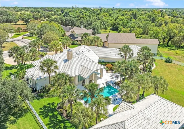 Photo 3 of Single family home for sale at 810 Champions Row, Victoria, TX 77904 | MLS# 625024 | Listing updated on 2026-09-12