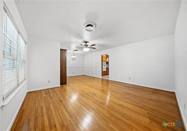 Photo 4 of Single family home for sale at 511 Ridge St, Copperas Cove, TX 76522 | MLS# 624786 | Listing updated on 2026-09-17