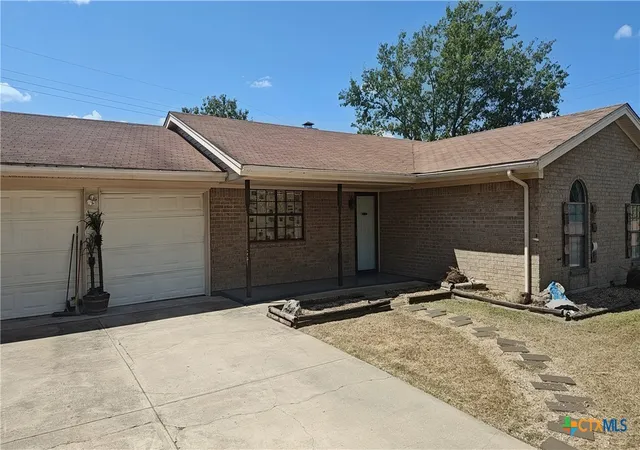 Photo 2 of Single family home for sale at 902 Davie Lee Dr, Copperas Cove, TX 76522 | MLS# 624960 | Listing updated on 2026-09-11