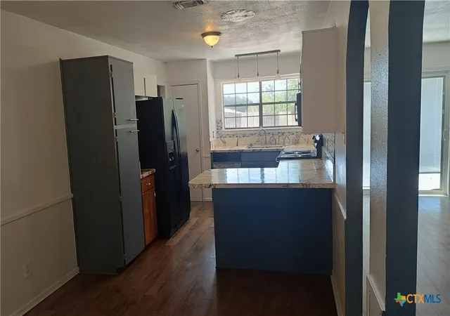 Photo 4 of Single family home for sale at 902 Davie Lee Dr, Copperas Cove, TX 76522 | MLS# 624960 | Listing updated on 2026-09-11