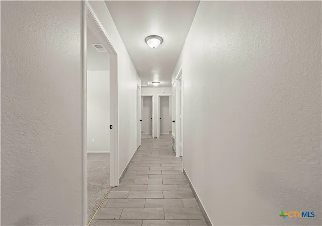 Photo 3 of Single family home for sale at 305 Carter St, Killeen, TX 76541 | MLS# 624932 | Listing updated on 2026-09-13