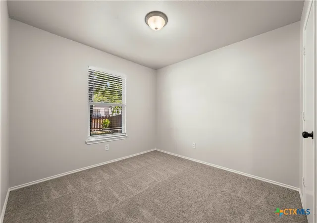Photo 4 of Single family home for sale at 305 Carter St, Killeen, TX 76541 | MLS# 624932 | Listing updated on 2026-09-13