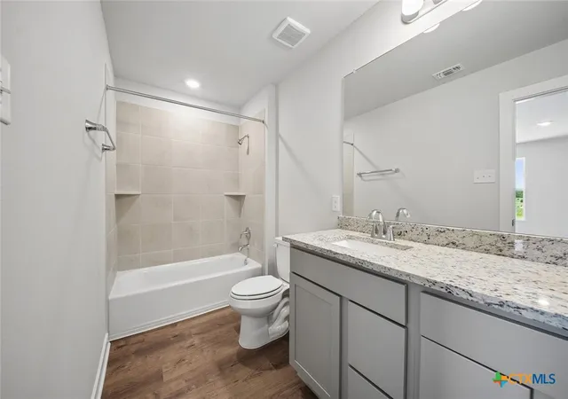 Photo 4 of Single family home for sale at 212 Firefox Way, Jarrell, TX 76537 | MLS# 625064 | Listing updated on 2026-09-11